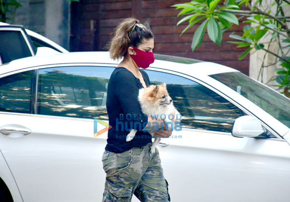 Photos: Raveena Tandon and husband spotted in Bandra