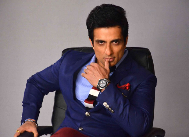 Sonu Sood becomes messiah for NRIs; gets nearly 100-150 calls per week from them Sonu Sood becomes messiah for NRIs; gets nearly 100-150 calls per week from them