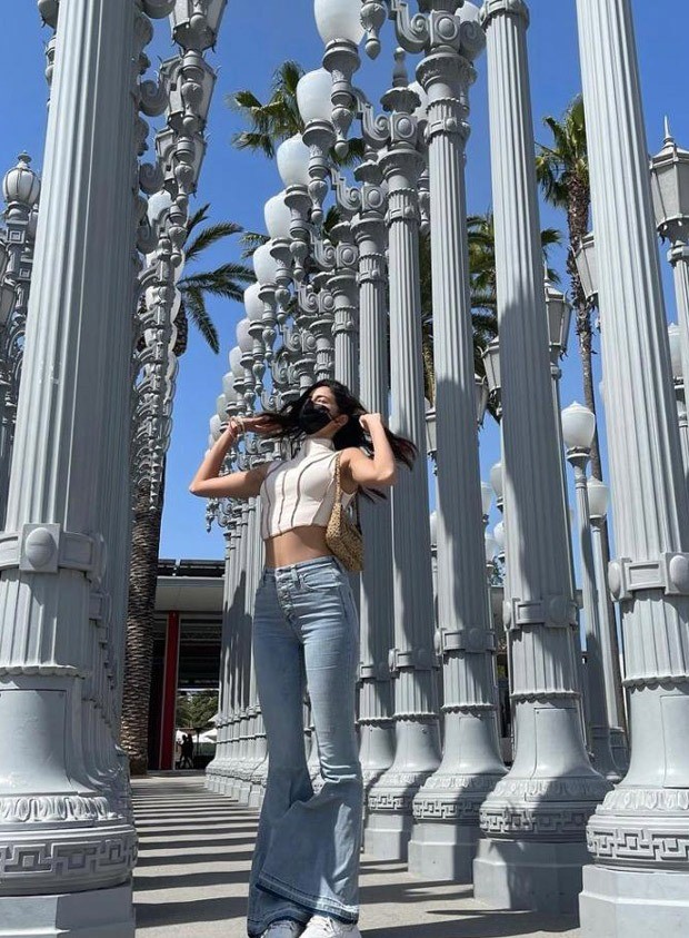 Ananya Panday beats the summer heat in crop top and high waist flared jeans Ananya Panday beats the summer heat in crop top and high waist flared jeans
