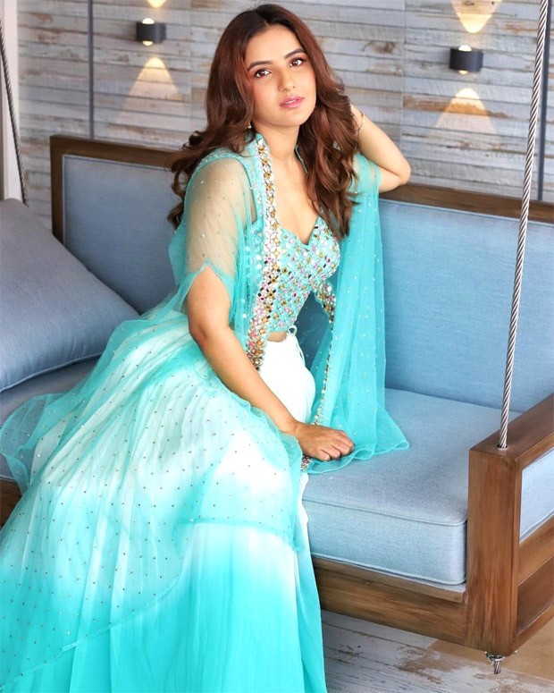 Jasmin Bhasin Xxx Video - Jasmin Bhasin is a beauty in soft-hued blue lehenga with mirror designs :  Bollywood News - Bollywood Hungama