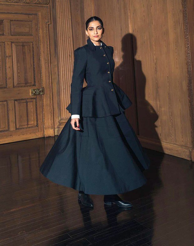 Sonam Kapoor dons chic poofy skirt and blazer top and Loewe bag worth over Rs. 1 lakh Sonam Kapoor dons chic poofy skirt and blazer top and Loewe bag worth over Rs. 1 lakh