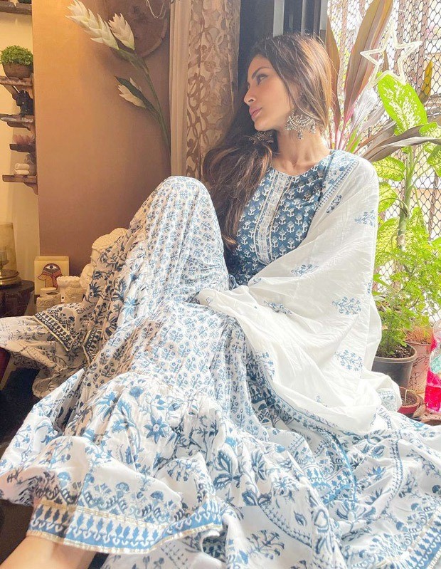 Mouni Roy looks elegant as ever in block printed blue and white sharara worth Rs. 7,850 Mouni Roy looks elegant as ever in block printed blue and white sharara worth Rs. 7,850