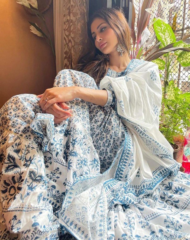 Mouni Roy looks elegant as ever in block printed blue and white sharara worth Rs. 7,850 Mouni Roy looks elegant as ever in block printed blue and white sharara worth Rs. 7,850