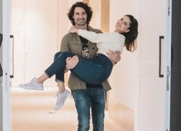 Sunny Leone shares pictures of her new apartment in Mumbai