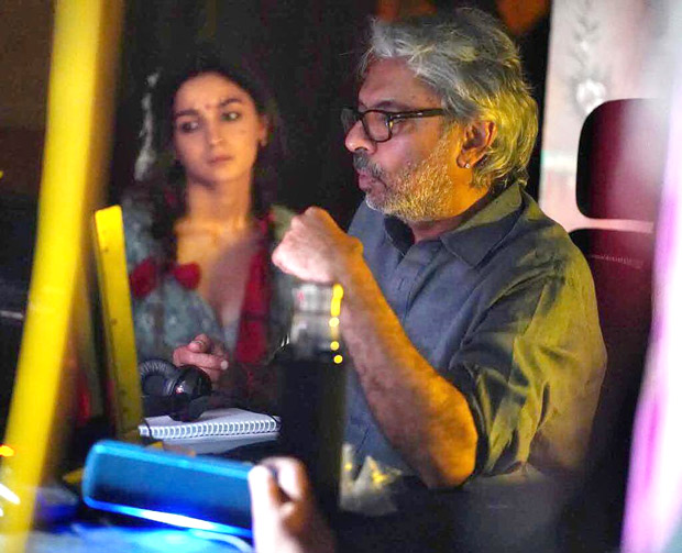Alia Bhatt pens a line for Sanjay Leela Bhansali; calls him a "Magician" Alia Bhatt pens a line for Sanjay Leela Bhansali; calls him a "Magician"