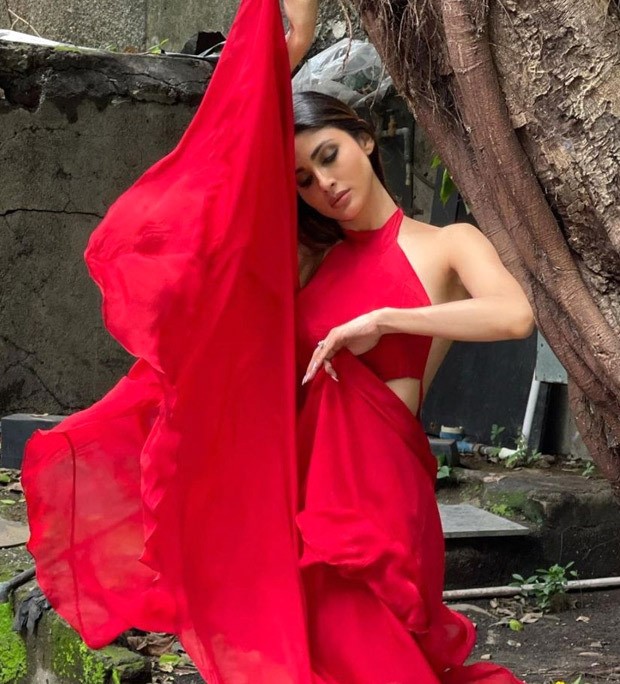 Mouni Roy looks ravishing in a fiery backless red dress