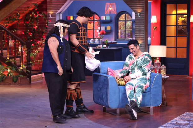 The Kapil Sharma Show Akshay Kumar Begins Bellbottom Promotions Bollywood News Bollywood Hungama [ 413 x 620 Pixel ]