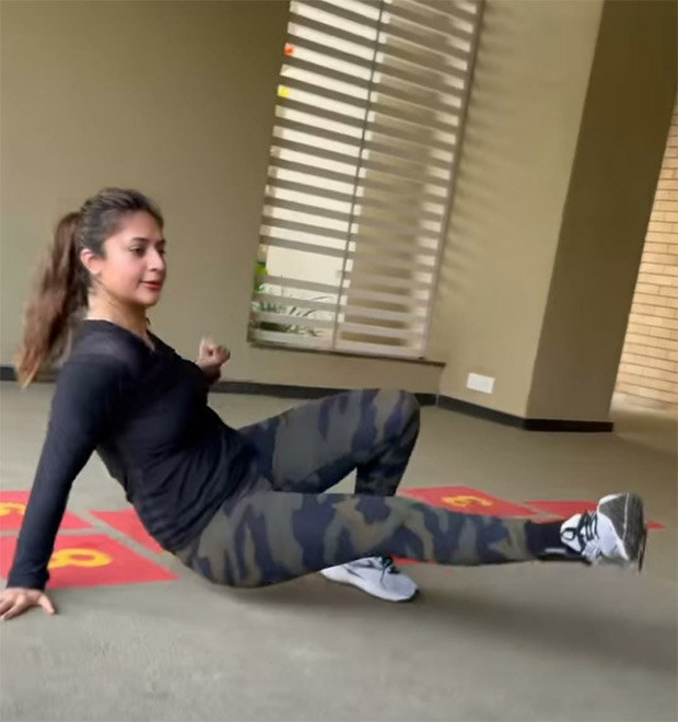 Divyanka Tripathi Xxx Videos - Divyanka Tripathi impresses netizens with an intense workout video of  herself : Bollywood News - Bollywood Hungama