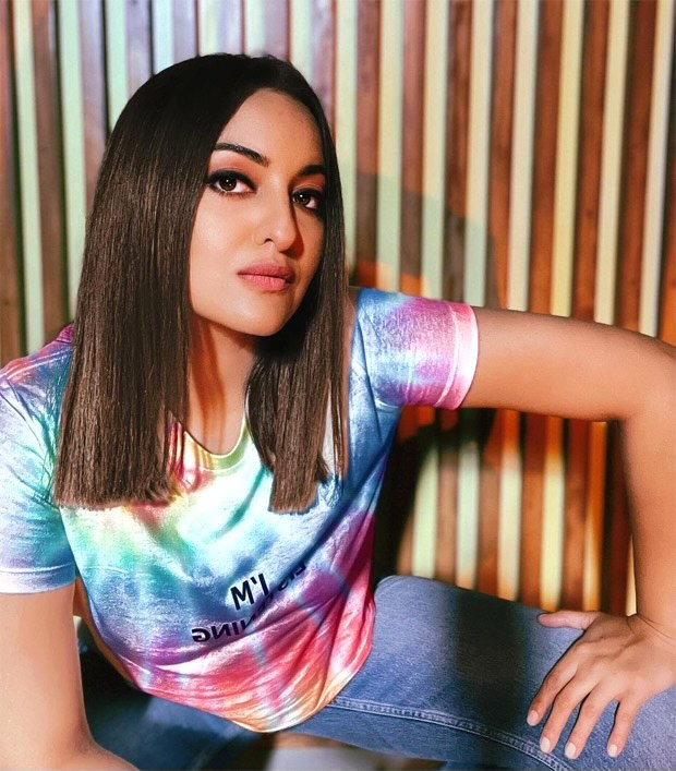 Sonakshi Sinha Ki Xx - Sonakshi Sinha flaunts her new short tresses in beautiful new photo :  Bollywood News - Bollywood Hungama