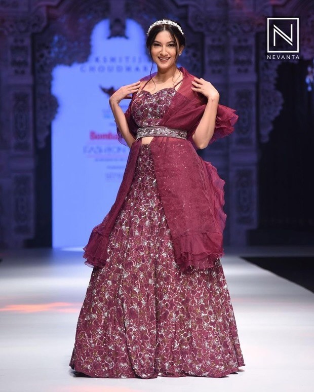 Bombay Times Fashion Week 2021: Gauahar Khan stuns as a showstopper in a  gorgeous maroon lehenga by Kshitij Choudhary : Bollywood News - Bollywood  Hungama