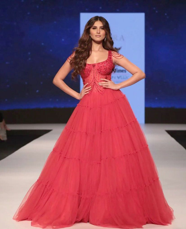 Bombay Times Fashion Week Tara Sutaria is every millennial’s desi dream in a gorgeous red gown