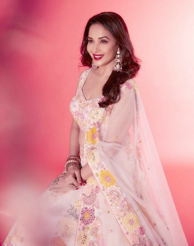 Madhuri Dixit makes a desi splash in a gorgeous lehenga with floral accents  as she looks like an absolute dream : Bollywood News - Bollywood Hungama