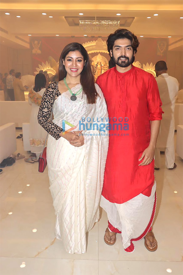 Photos: Rani Mukerji, Kajol, Sumona Chakraborty and others snapped at North Bombay Sarbojanin Durga Puja Samiti 2021