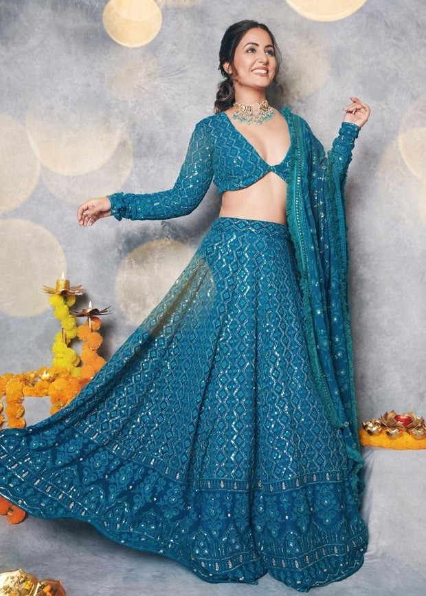 Hina Khan is glorious beauty in teal blue chikankari lehenga and plunging neckline blouse