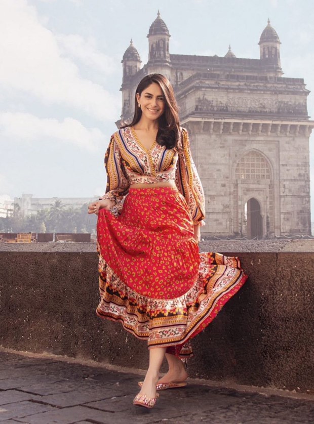 Mrunal Thakur shines bright as she poses in the city of dreams in a boho set worth Rs. 19,000 Mrunal Thakur shines bright as she poses in the city of dreams in a boho set worth Rs. 19,000