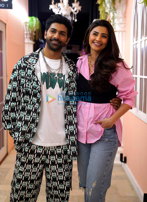 Photos: Daisy Shah and Taaha Shah spotted promoting their new song Ekvaari