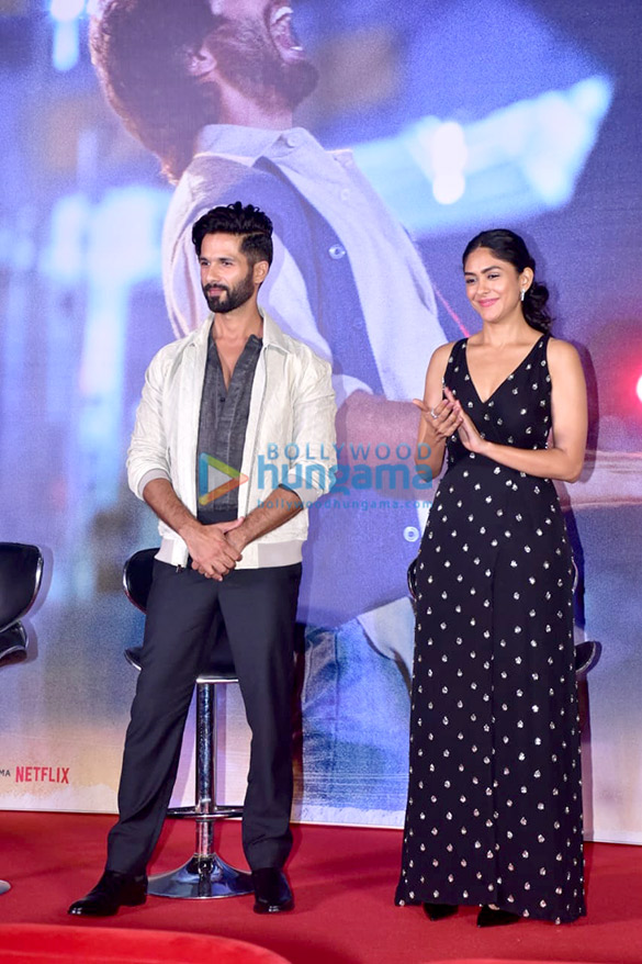 Photos: Shahid Kapoor, Mrunal Thakur and others snapped at the trailer launch of Jersey