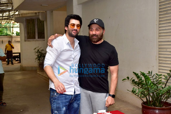 Photos: Sunny Deol snapped with Karan Deol for birthday celebrations