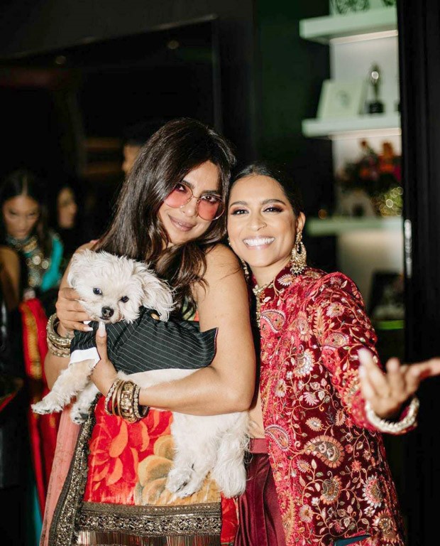 Priyanka Chopra grooves to 'Mundian To Bach Ke' song at a Diwali bash, video goes viral. Watch Priyanka Chopra grooves to 'Mundian To Bach Ke' song at a Diwali bash, video goes viral. Watch