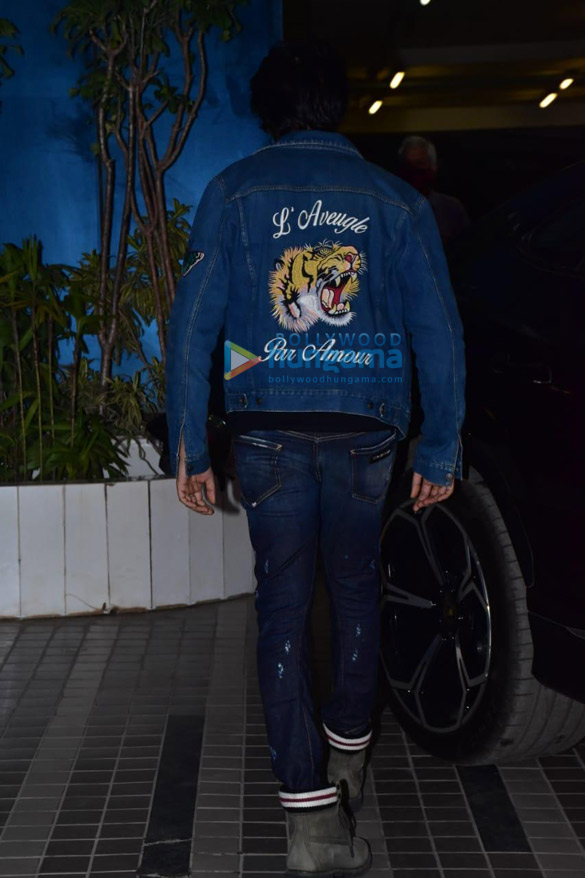 Photos: Kartik Aaryan snapped in Andheri