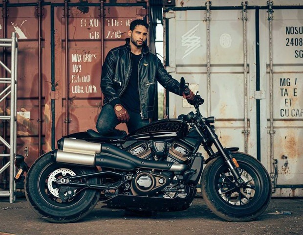 Siddhant Chaturvedi buys customised luxurious V-Rod Harley Davidson, see photos