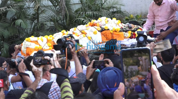 Bappi Lahiri begins his last journey; Bappa Lahiri arrives from LA for his father's funeral 