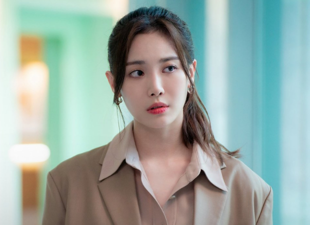 https://www.bollywoodhungama.com/wp-content/uploads/2022/02/Forecasting-Love-and-Weather-Review_-Park-Min-Young-%E2%80%93-Song-Kang-starrer-predicts-a-mature-yet-slightly-turbulent-romance-3.jpg
