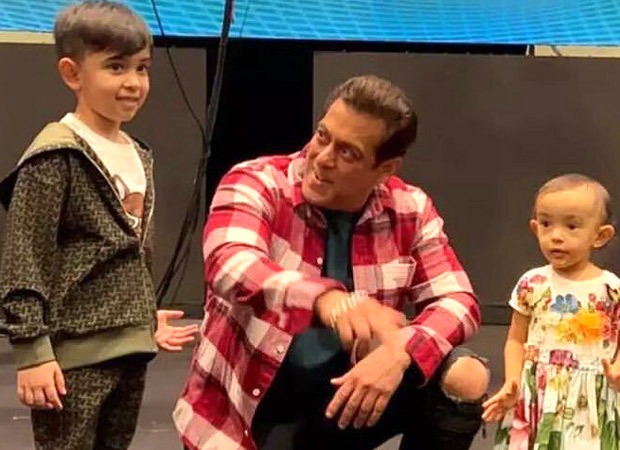 Salman Khan has an adorable moment with his nephew and niece as he tries to make them dance to Race 3 song at the rehearsals of the Da-Bangg tour in Dubai; watch