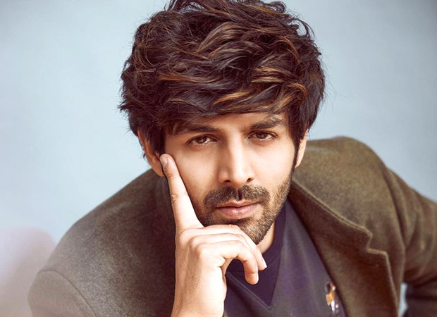 I will give one....': Kartik Aaryan gets a savage reply from his mother for  not sharing a post on Mother's Day | Watch