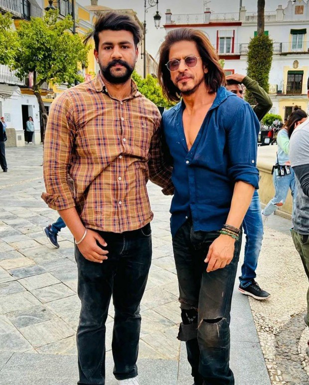 Shah Rukh Khan flaunts his long tresses in photos with fans after wrapping Spain schedule of Pathaan
