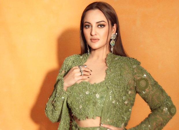 Xx Sunny Sonakshi Sinha Videos - Sonakshi Sinha lands in legal trouble, non-bailable warrant issued against  her in 2019 fraud case : Bollywood News - Bollywood Hungama