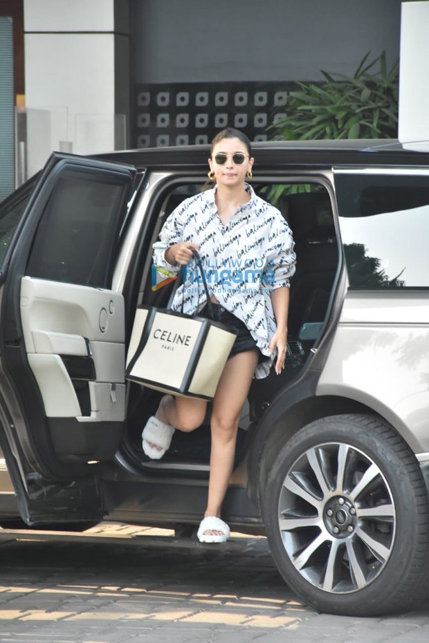Alia Bhatt channelizes her Boho side with Dior's saddle bag
