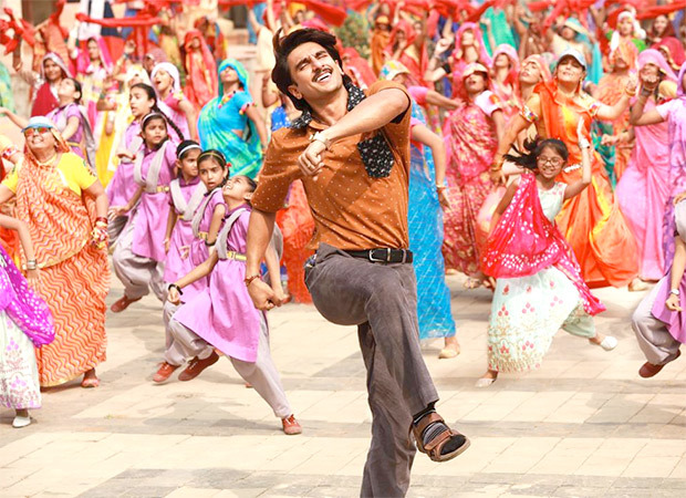 FIRST LOOK Ranveer Singh turns into an endearing item boy in Jayeshbhai Jordaar’s new song, Firecracker