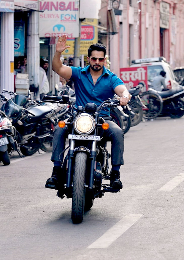 Varun Dhawan unveils first look of Bawaal; drives a Royal Enfield bike in Kanpur Varun Dhawan unveils first look of Bawaal; drives a Royal Enfield bike in Kanpur