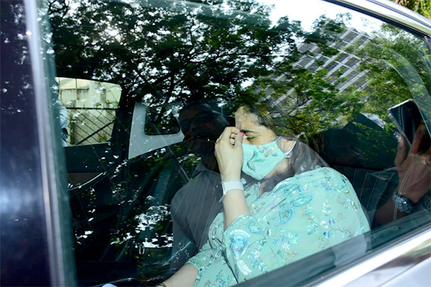 Ranbir Kapoor-Alia Bhatt Wedding Neetu Kapoor, Riddhima Kapoor Sahni, Rima Jain and other family members arrive for pre-wedding functions