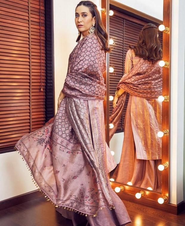 Buy Karisma Kapoor Graceful Grey Satin Printed Casual Wear Salwar Suit at  best price - Gitanjali Fashions