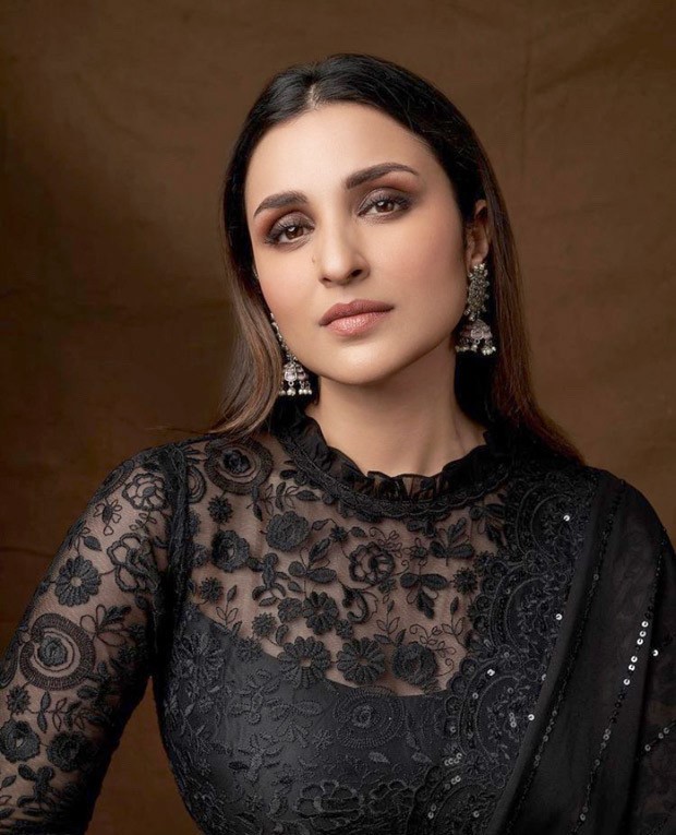 Parineeti Chopra Stuns in a Shimmering Saree and Modern Twist by Faabiiana,  Elevating Lakmé Fashion Week – Threads of love.