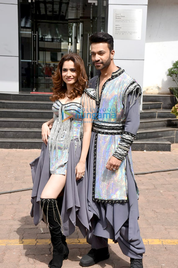 Photos: Ankita Lokhande and her husband pose for photographs on sets of the show Smart Jodi