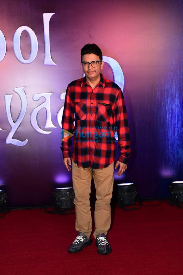 Photos: Celebrities snapped attending the premiere of Bhool Bhulaiyaa 2
