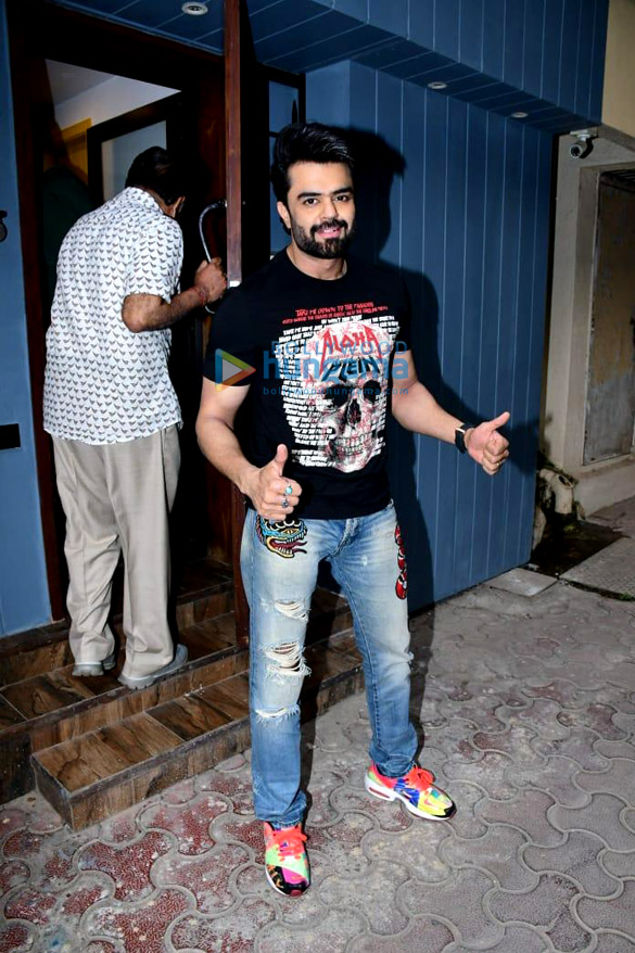 Photos: Varun Dhawan, Govinda, Maniesh Paul and others snapped in Andheri