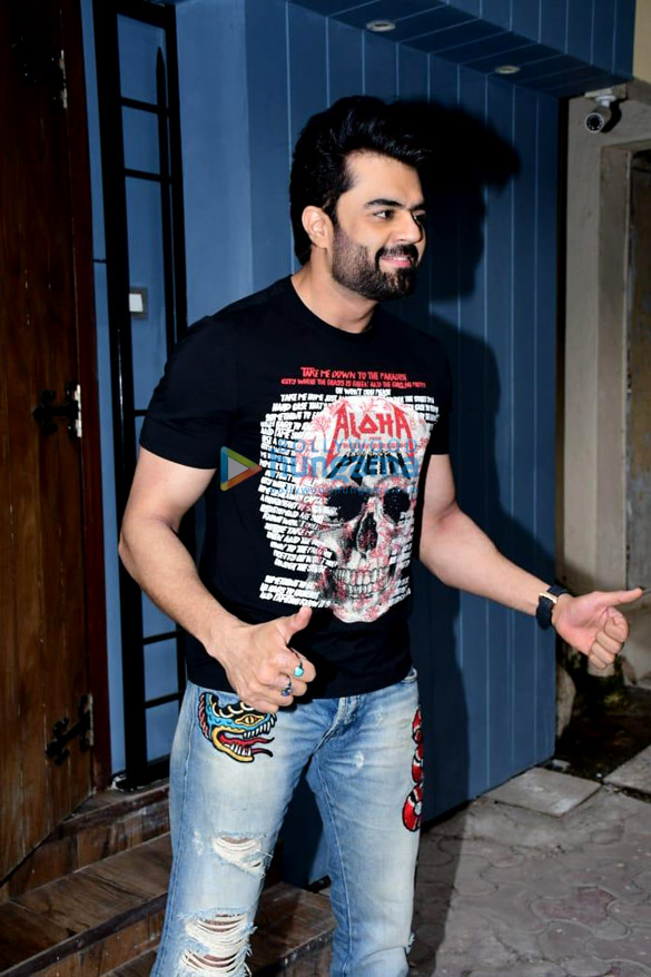 Photos: Varun Dhawan, Govinda, Maniesh Paul and others snapped in Andheri