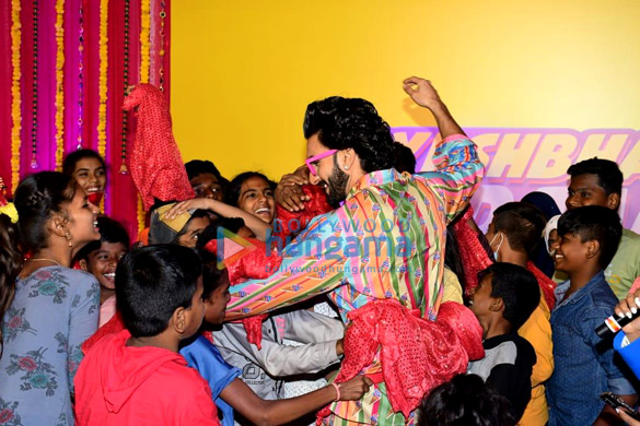Photos: Ranveer Singh snapped at a special screening of Jayeshbhai Jordaar for children in Juhu