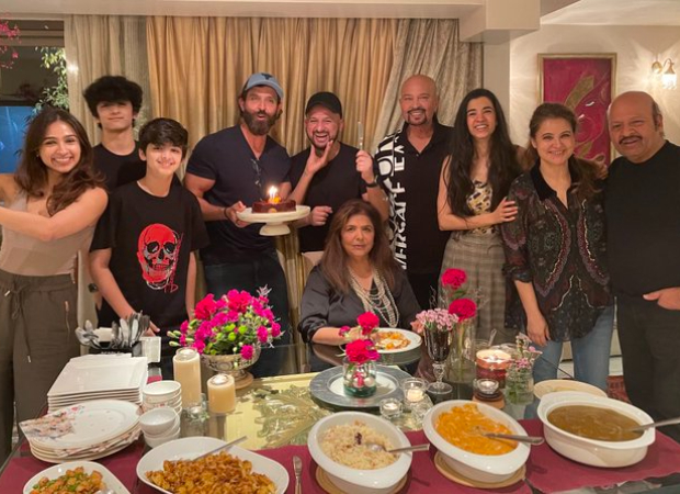 Saba Azad joins boyfriend Hrithik Roshan and his family for birthday celebrations; Rakesh Roshan shares pictures Saba Azad joins boyfriend Hrithik Roshan and his family for birthday celebrations; Rakesh Roshan shares pictures