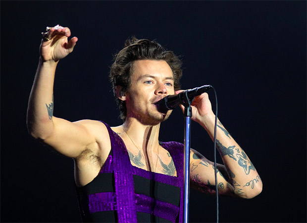 Harry Styles helps a fan come out during pride month concert show in London: “Congratulations, you're a free man!”
