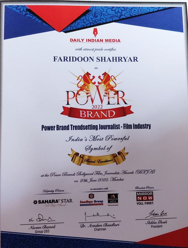 Trendsetting-Journalist-award-for-Bollywood-Hungama’s-Faridoon-Shahryar-at-Power-Brand-Awards-1.jpg