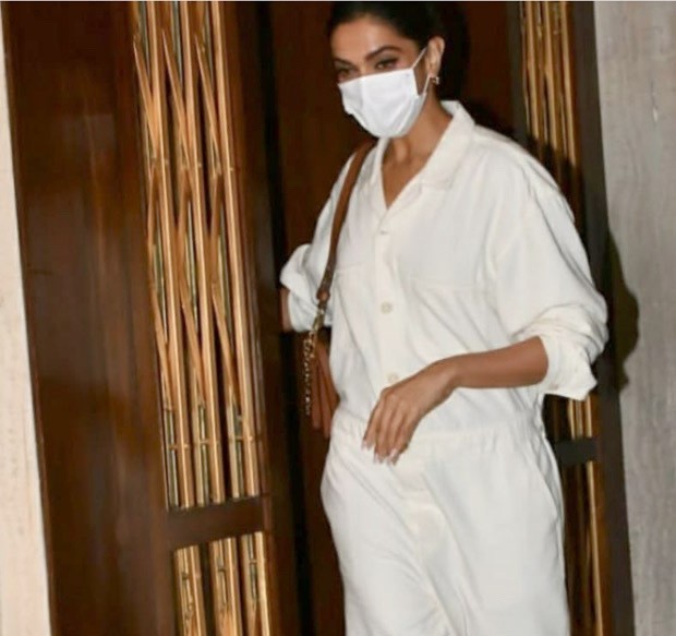 Know The Cost Of Deepika Padukone's Damier Azur Co-ord Outfit And Capucines  Bag From Louis Vuitton