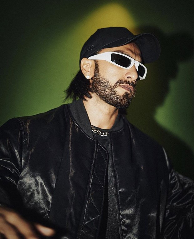 Ranveer Singh shines in an all-black look in latest pics : Bollywood News -  Bollywood Hungama