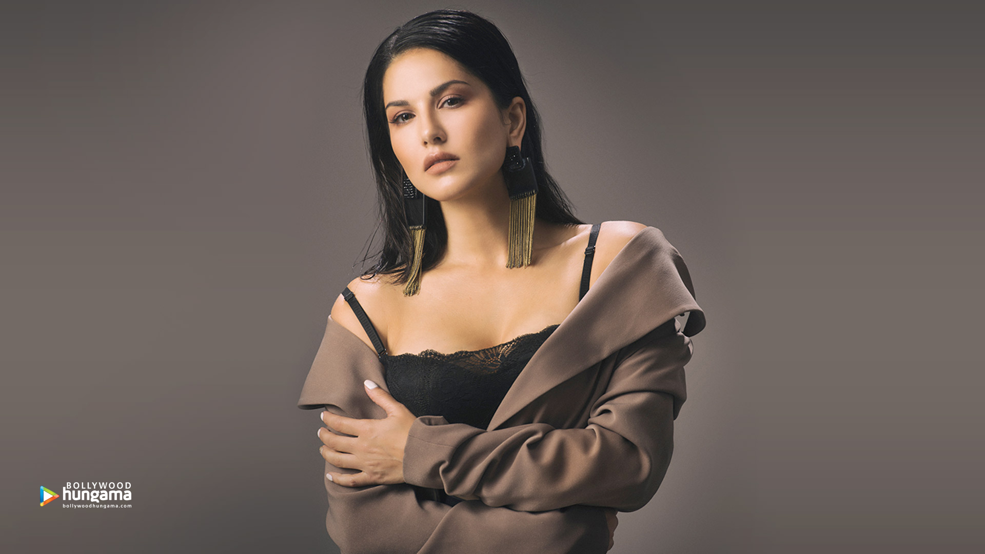 Sunny Leone Wallpapers | sunny-leone-289 - Bollywood Hungama Sunny Leone Wallpapers | sunny-leone-289 - Bollywood Hungama