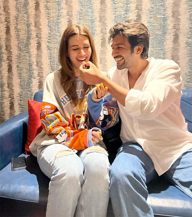 Shehzada Kartik Aaryan wishes ‘param sundari’ Kriti Sanon on her birthday: 'Diet nahi todi ladki ne; Sirf pose kiya mere liye'