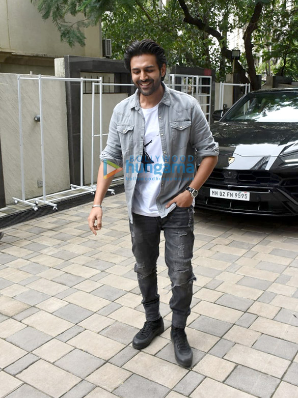 Photos: Kartik Aaryan snapped at the T-Series office in Andheri